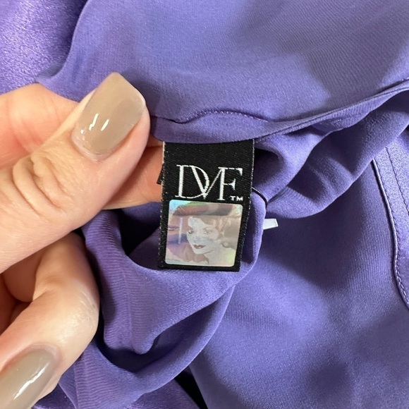 WOMEN’S ‘RAY’ DIANE VON FURSTENBERG DVF PURPLE 100% SILK SCOOP NECK BLOUSE 0 - Picture 10 of 11